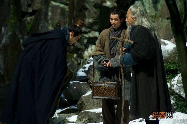 水镜先生为什么只推荐诸葛亮和庞统而不推荐司马懿给刘备？