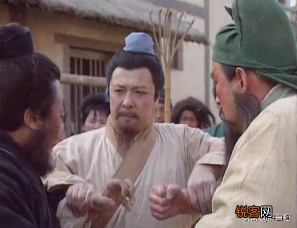 “水镜先生”是早就知道刘备再怎么努力也打不倒曹操吗？