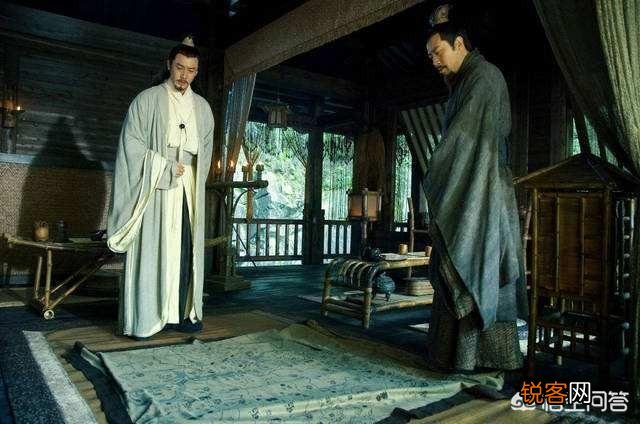 水镜先生说：孔明虽得其主,不得其时。他真的有看透一切预知未来的能力吗？