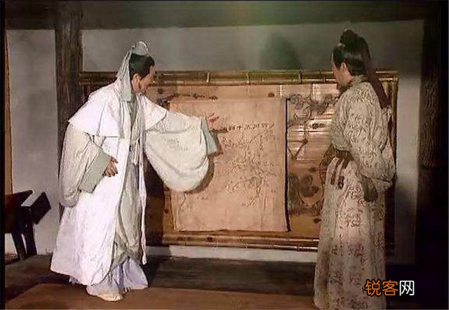 《三国演义》中,水镜先生司马徽为什么甘心当他人的“绿叶”呢？