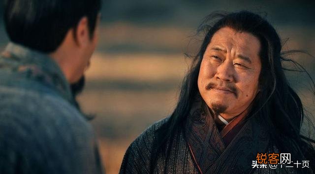 《三国演义》中,水镜先生是怎样的一个人？有人说水镜先生深不可测,是这样吗？