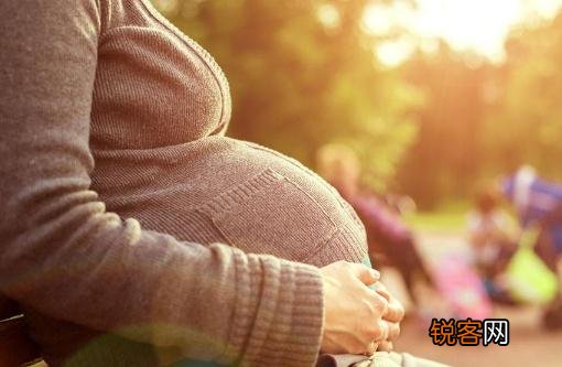 怀孕5个月肚子鼓包是胎儿在干嘛 肚子鼓包是胎儿在干嘛是缺氧吗