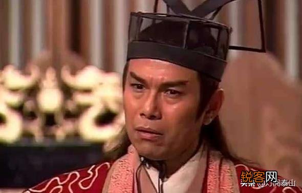 《笑傲江湖》小说,左冷禅为什么会惨败给岳不群？