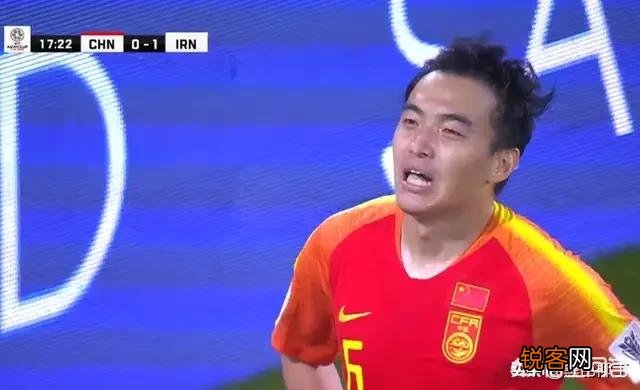 三个失误三个失球,中国男足不敌伊朗队,中国队输在身体还是技术？