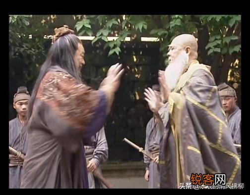 任我行所佩服的三个人都是比他强的,为何还敢和其中的方证比武？