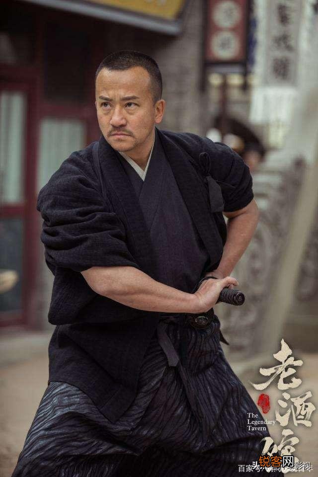 《老酒馆》里陈怀海跟黑木比武,最后返回来准备杀黑木,黑木却自杀了,为啥？