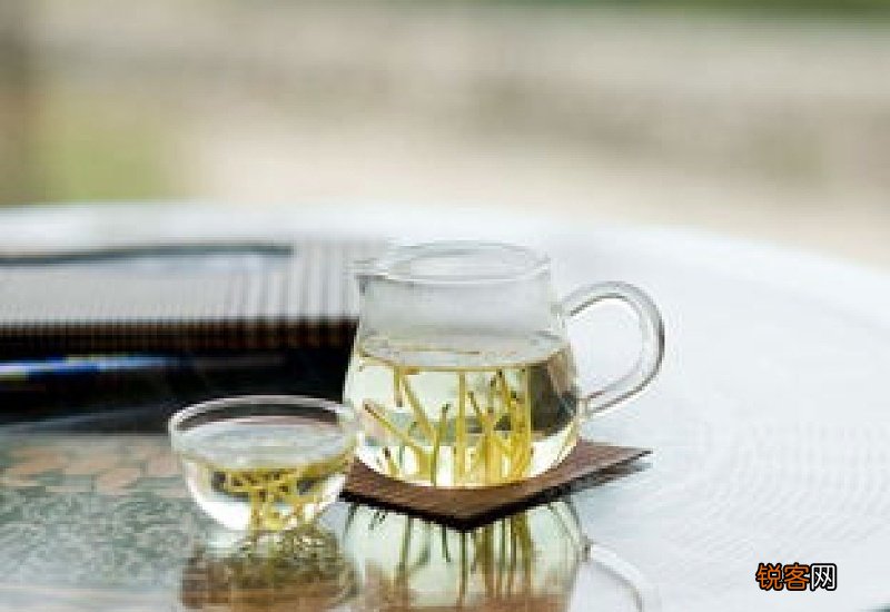 刚采的金银花能泡茶吗