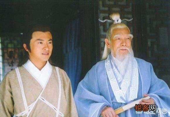 在《倚天屠龙记》中如果前任教主阳顶天不死的话能不能打过张三丰？