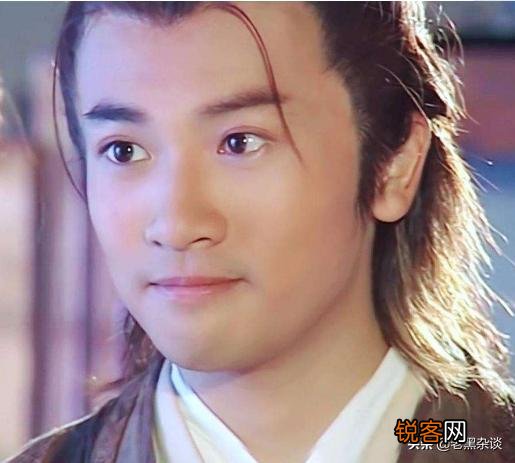 在《倚天屠龙记》中如果前任教主阳顶天不死的话能不能打过张三丰？