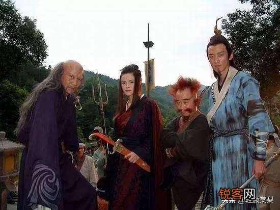 《天龙八部》中,南海鳄神岳老三应该怨恨段延庆还是怨恨段誉？
