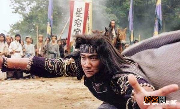 《天龙八部》中萧峰和鸠摩智谁的武功高？