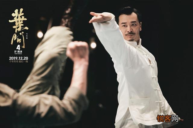 《叶问4》中万宗华能和叶问打平手,为何最后被巴顿打惨败？