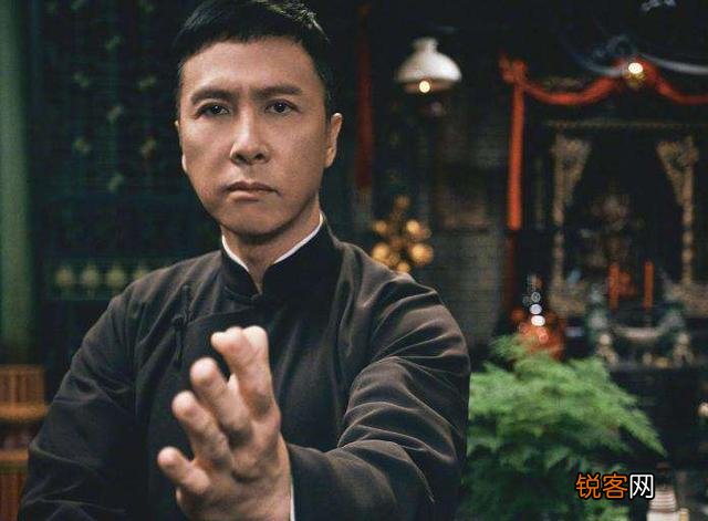 《叶问4》的最后如果是张天志和美国军官打,谁会赢？