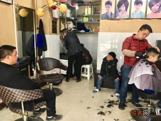 为什么理发店不受网络冲击,也无法网购,却看到那么多倒闭的？