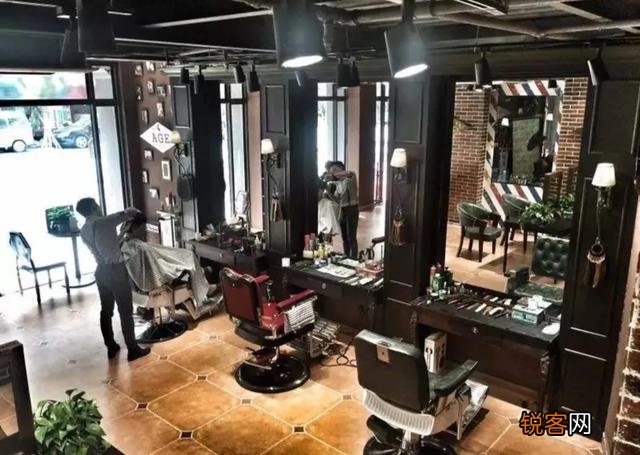 为什么理发店不受网络冲击,也无法网购,却看到那么多倒闭的？