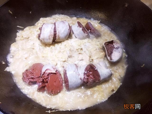 农村杀猪没有经过排酸现杀现吃,这样的猪肉吃了不会有问题吧？