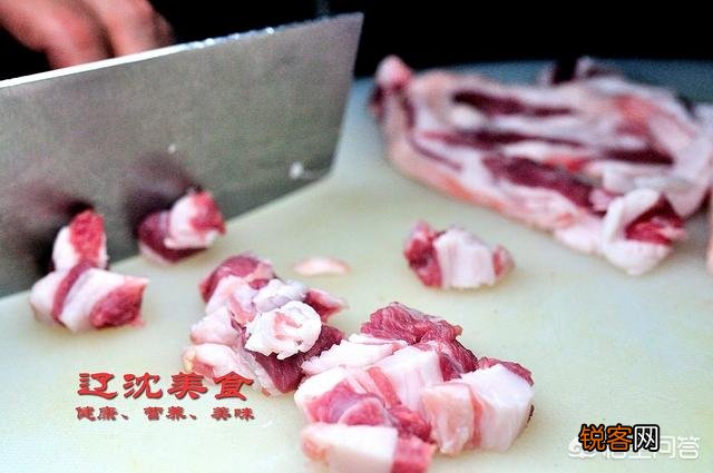 街头看到一个烧烤摊,羊肉串卖1元一串,肉还很多,怎么会这么便宜呢？