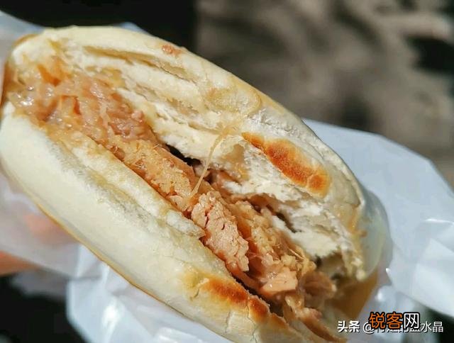 旅行途中你吃过最好吃的烧饼夹肉在哪里？