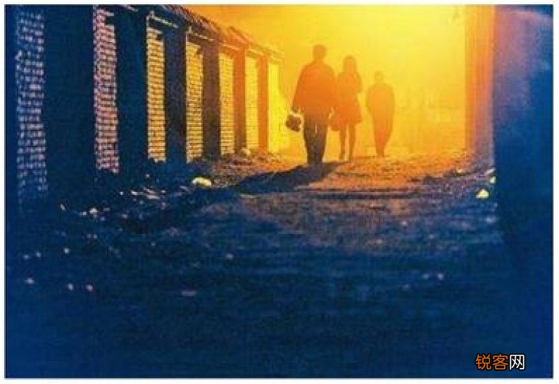 《归路》归晓和父亲的关系如何 《归路》归晓和父亲的关系如何