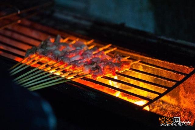 现在的羊肉串大多是什么肉做的？