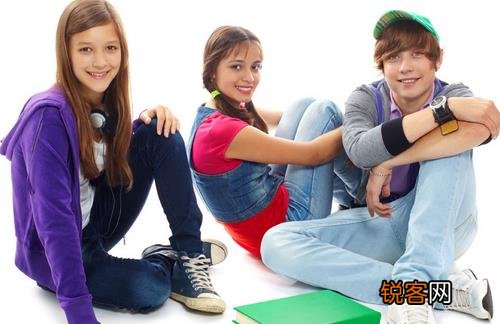 中小学生如何与同伴交往 中小学生如何与同伴交往作文