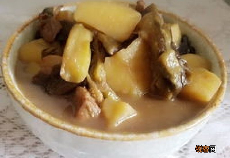 土豆炖牛腩的家常做法 土豆炖茄子怎么做