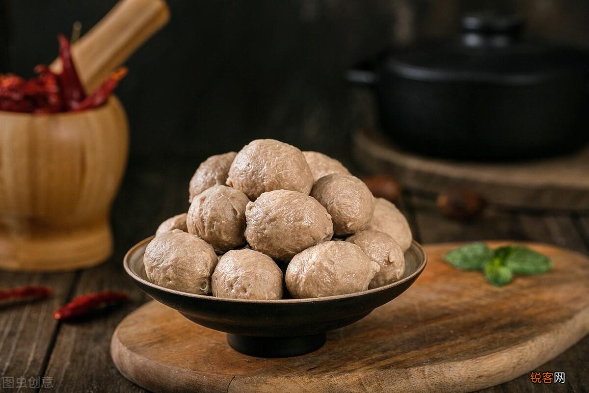 吃火锅10大必备菜品名单 吃火锅必买的食材排名