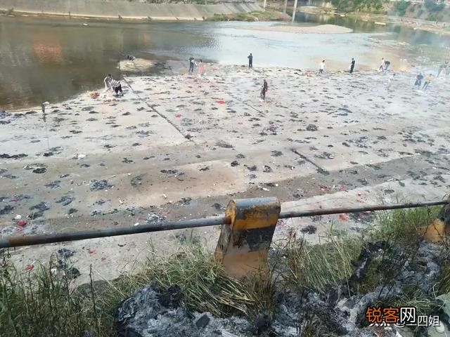 农历七月十四为什么叫中元节？又有哪些传统风俗呢？