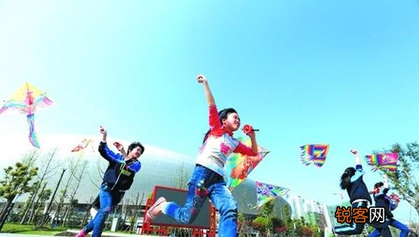 以前的猪血一夹就碎,现在的猪血不易碎而且口感很嫩,真的能吃吗？