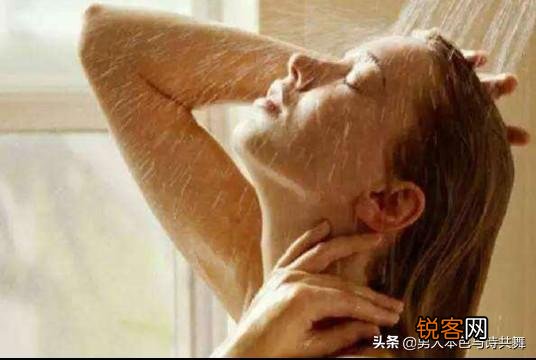有哪些露骨而又深情的诗词？