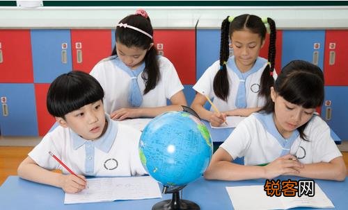 四种心态帮助孩子顺利中考 四种心态帮助孩子顺利中考的句子