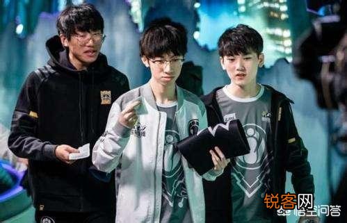 IG宝蓝修改韩服ID引热议,解约期已经到了,粉丝：打完S9后不行么,如何评价呢？