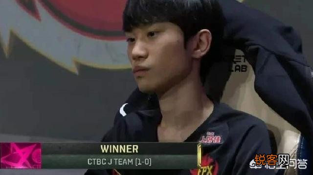 FPX战队全员欧服搞事,LWX和金贡把ID改为三SB组合,小天改名调侃G2打野,如何评价？