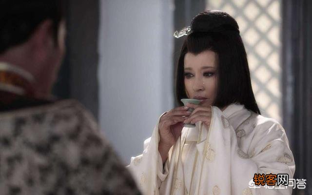 新皇帝上任,如何处理先皇留下的众多后宫妃嫔？