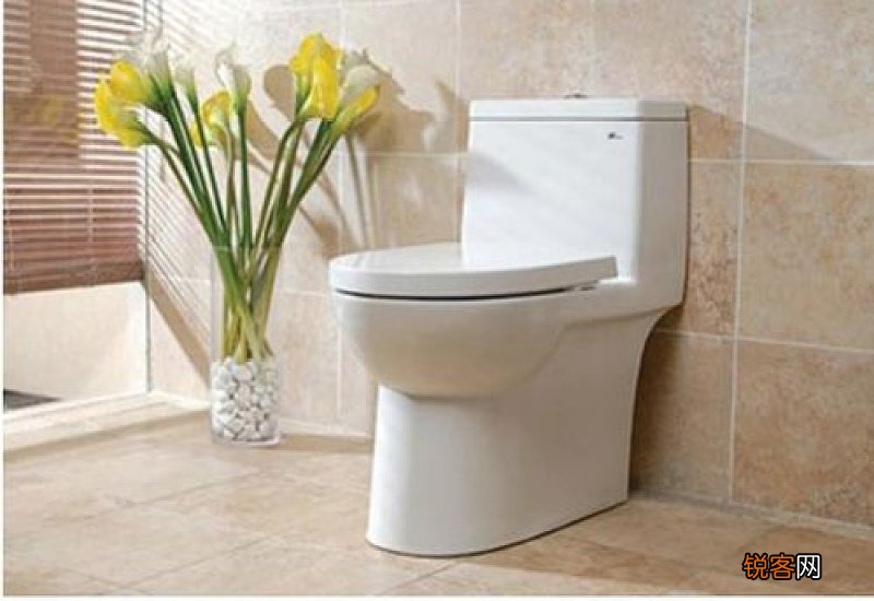 浴缸堵了但还缓慢下水