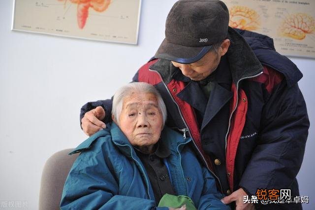 退休后感觉无所事事,有失落感,该怎么办呢？