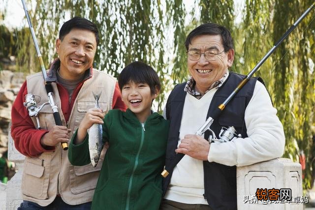 退休后感觉无所事事,有失落感,该怎么办呢？