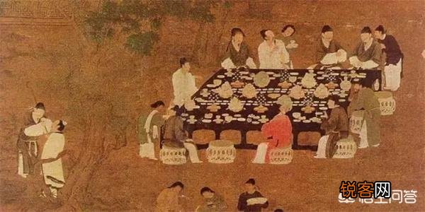 武则天当上皇后之后,采取了哪些措施巩固位置？