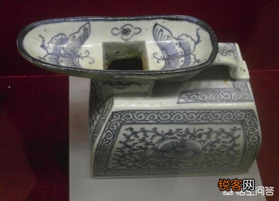 古代妃子们是如何上厕所的？