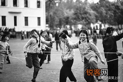 70年代出生的人,童年生活是不是都过得很快乐？