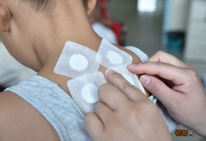 贴三伏贴放屁怎么回事