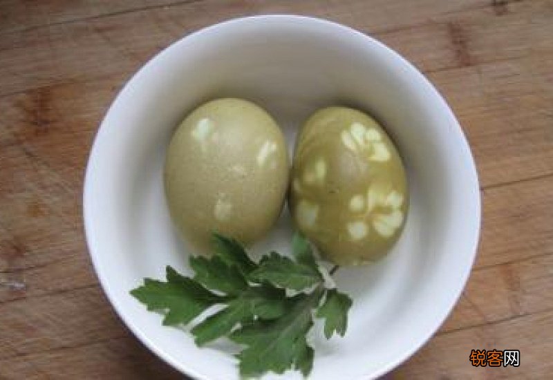 来月经可以吃艾叶煮鸡蛋吗