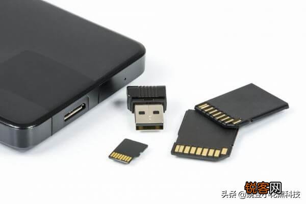 不小心格式化电脑硬盘了,请问哪个软件恢复最好最全,为什么？万分感谢？