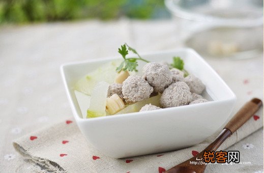 干贝冬瓜肉丸汤