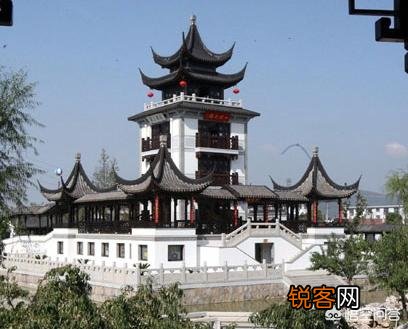 如何评价“伍子胥掘墓鞭尸”？