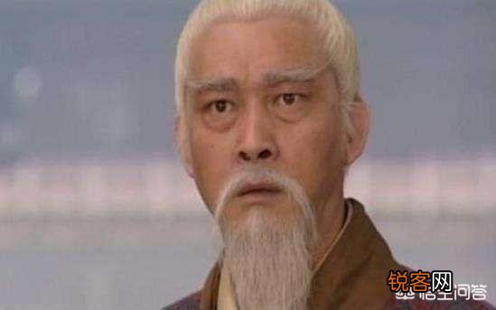 伍子胥为父兄报仇,掘墓鞭尸,你觉得对吗？