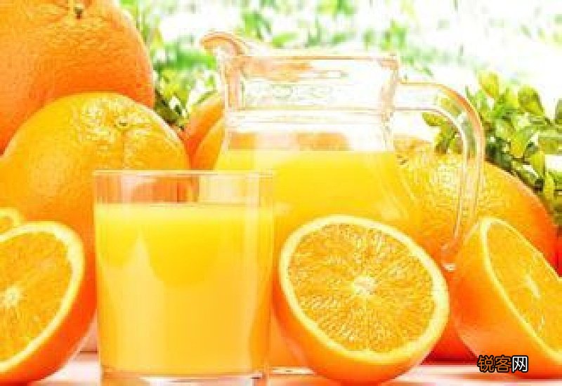 橙子皮泡水喝的功效有哪些 橙子皮泡水喝有什么好处