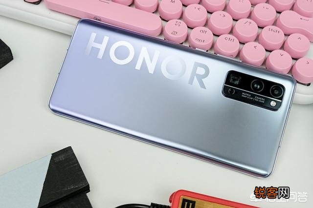 现在买华为p30pro还是买荣耀30pro划算？