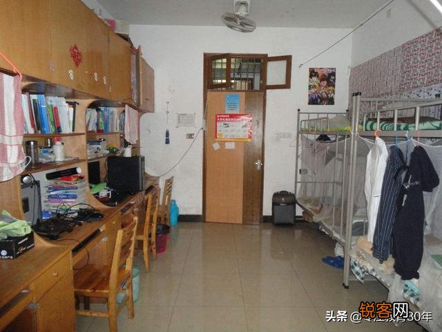 大学校园中宿舍是重要集体,大家分享下你们宿舍的群名可以吗？我们宿舍是“福布斯排行榜”？