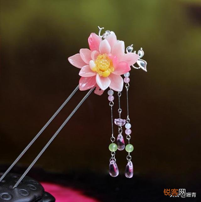 步摇,发簪和发钗的区别是什么？